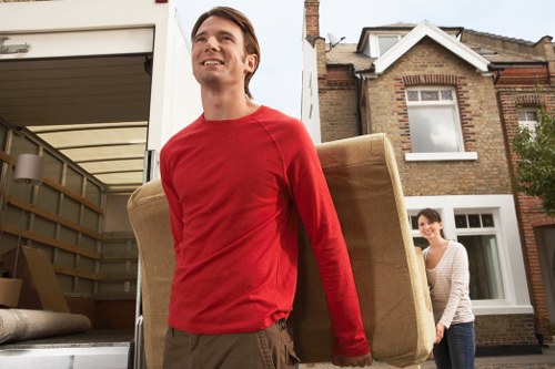 Small-load removals and deliveries for Harold Wood customers